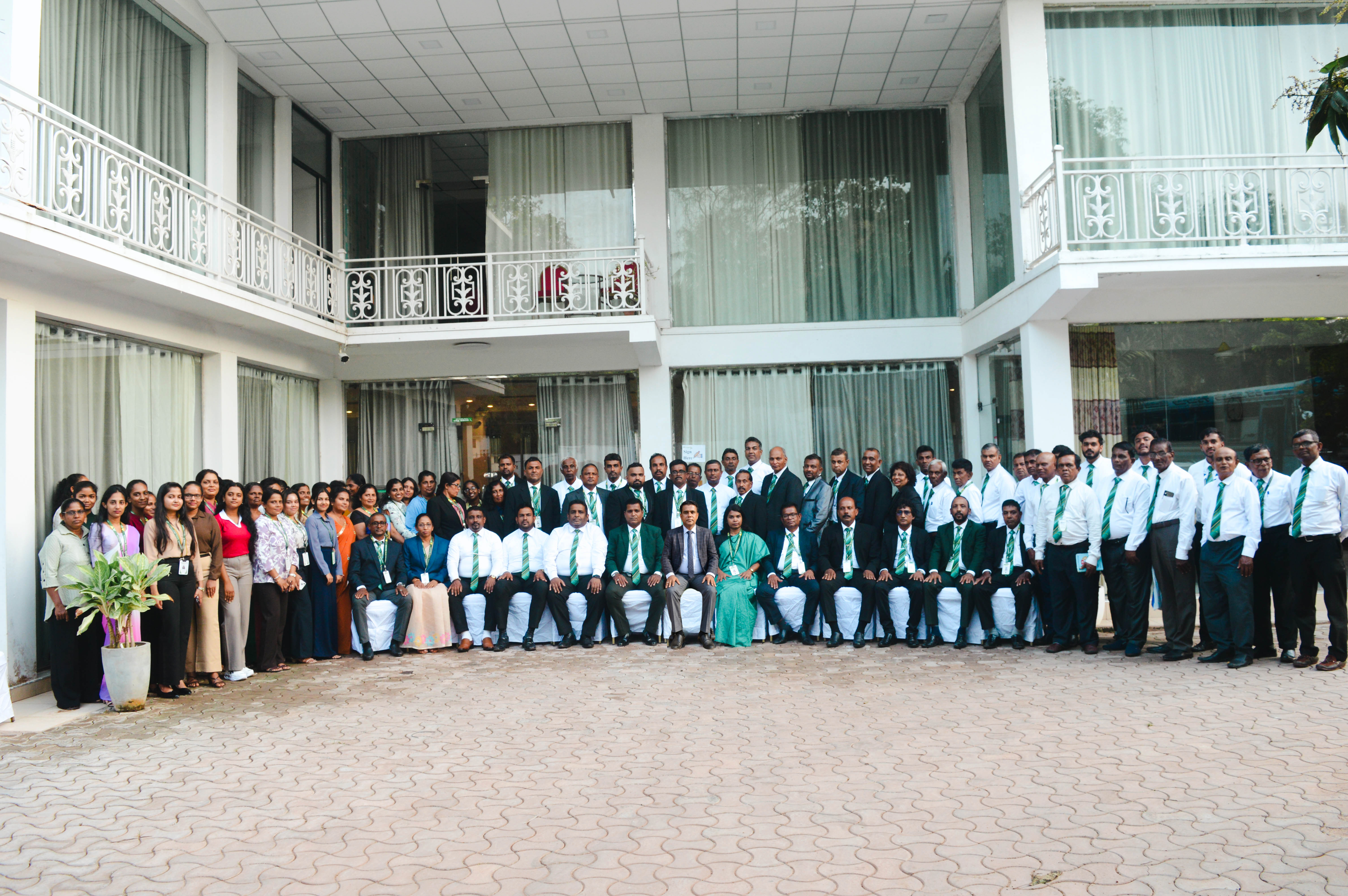 Koslanda Plantation Team - Group Photo 01