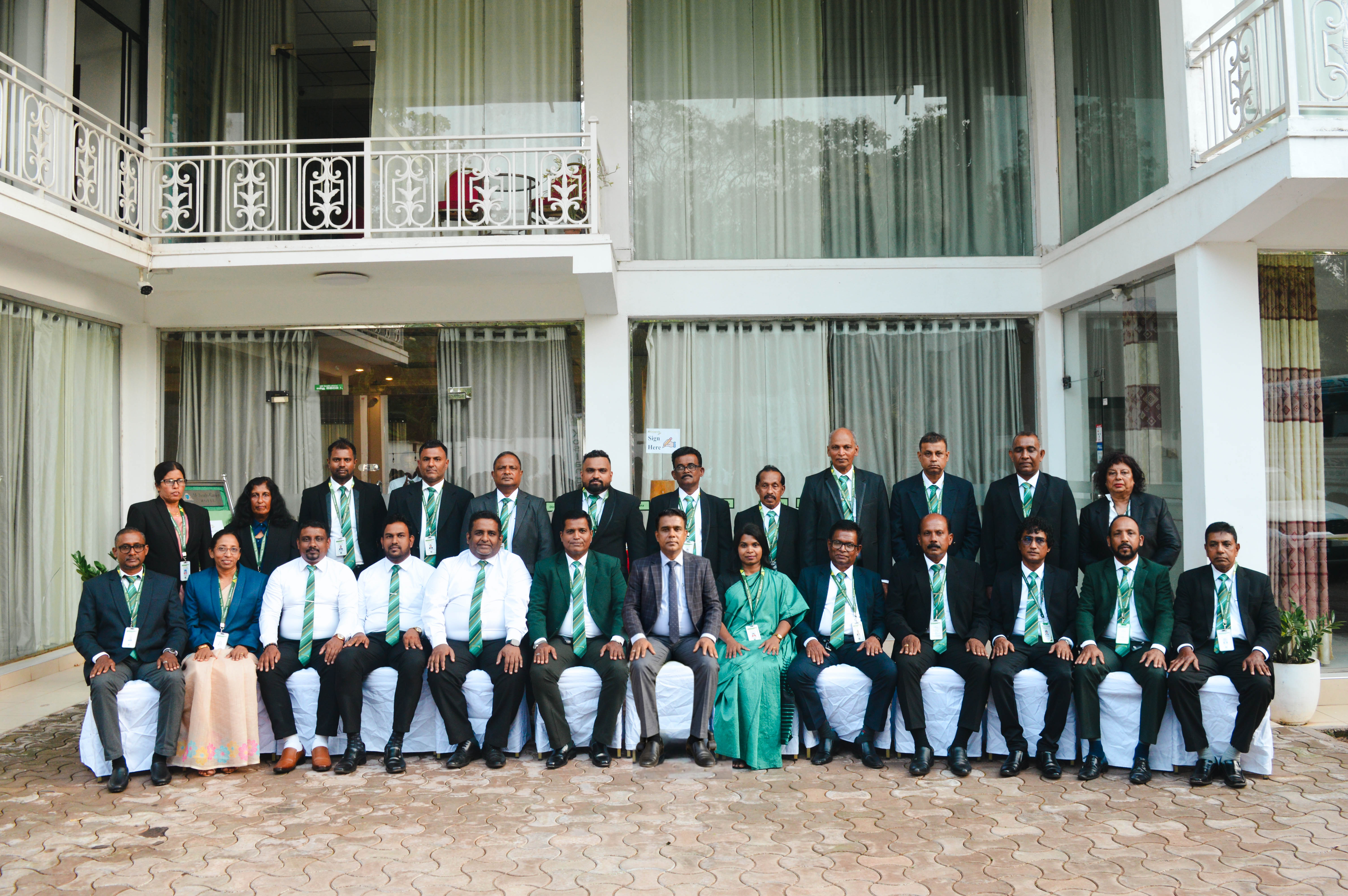 Koslanda Plantation Team - Group Photo 02